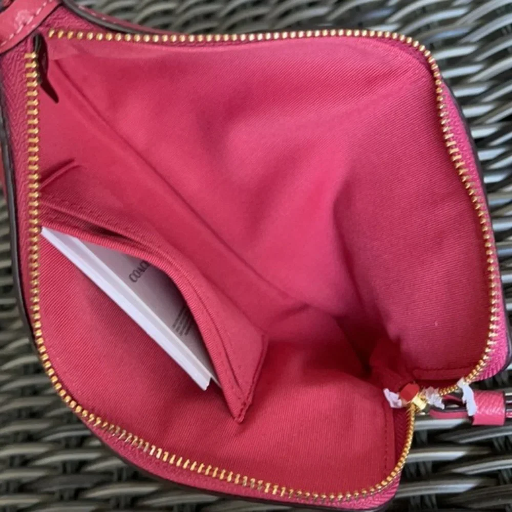 Coach Large Corner Zip Wristlet Gold/Rouge NWT - Picture 7 of 15